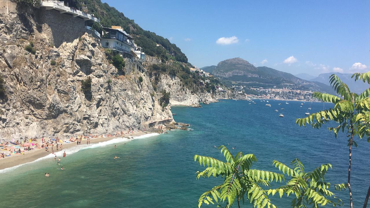B&B Katerine サレルノ エクステリア 写真